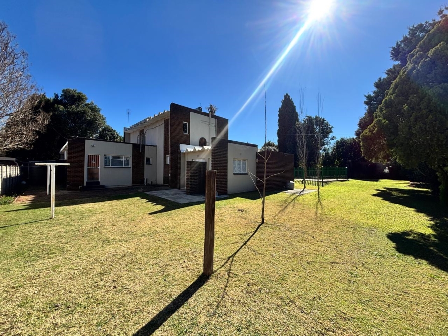4 Bedroom Property for Sale in Wilkoppies North West